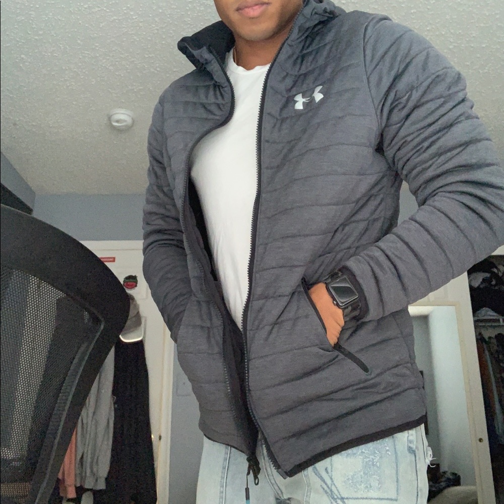Underarmour light jacket
